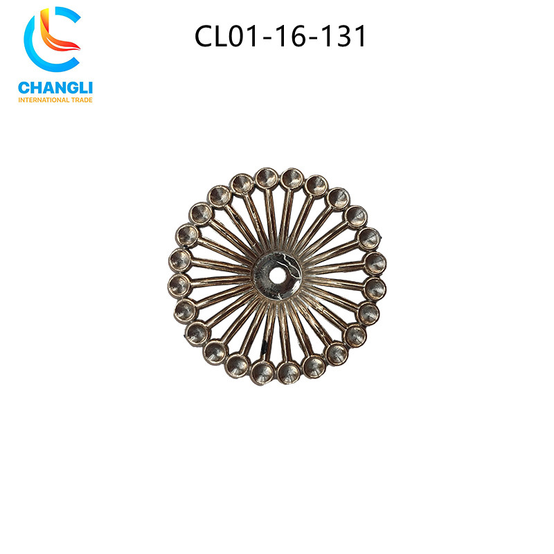 Shoe button (113)