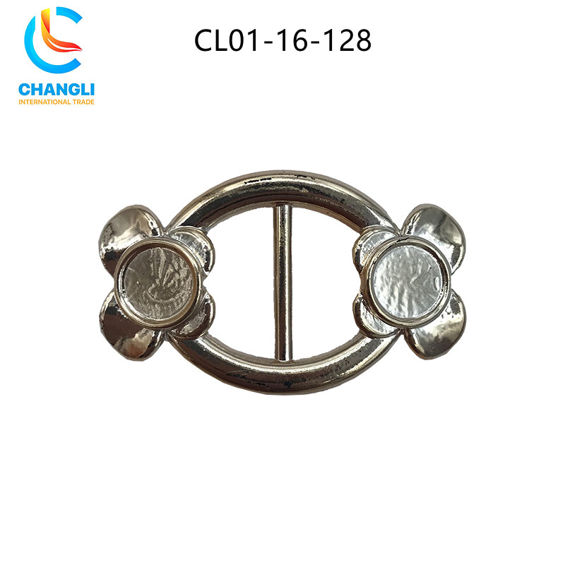 Shoe button (110)