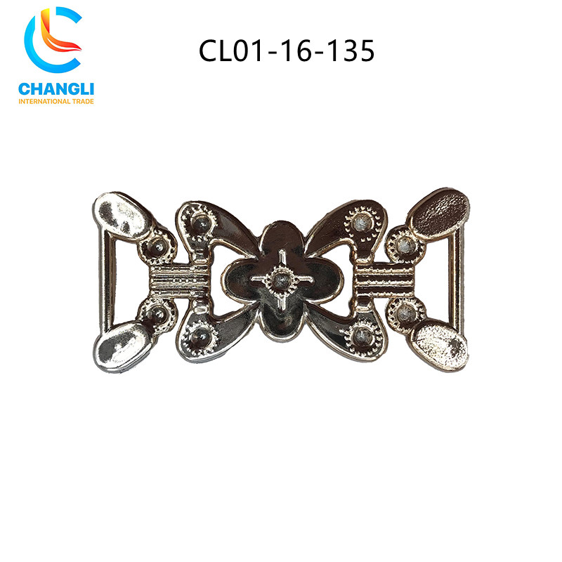 Shoe button (117)