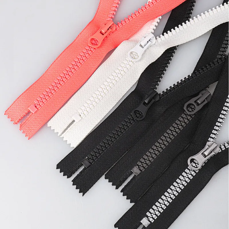 Resin zipper