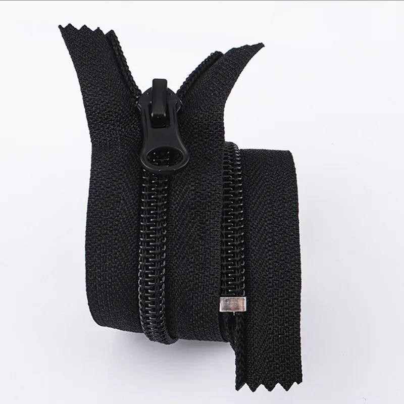 Nylon zipper