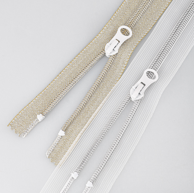 Nylon zipper