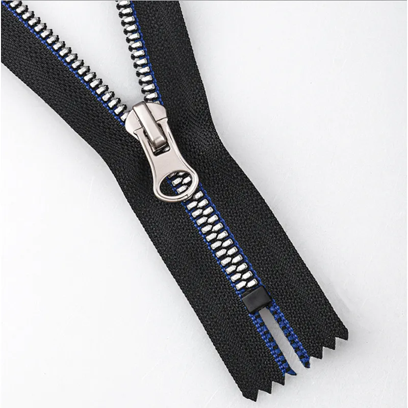 Resin zipper