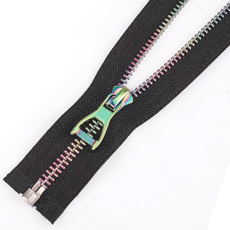 Metal zipper