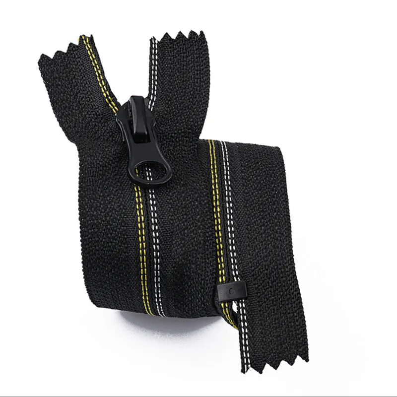 Nylon zipper