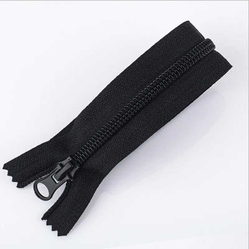 Nylon zipper