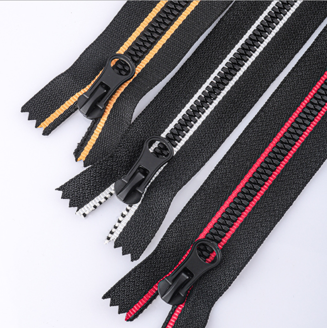 Resin zipper