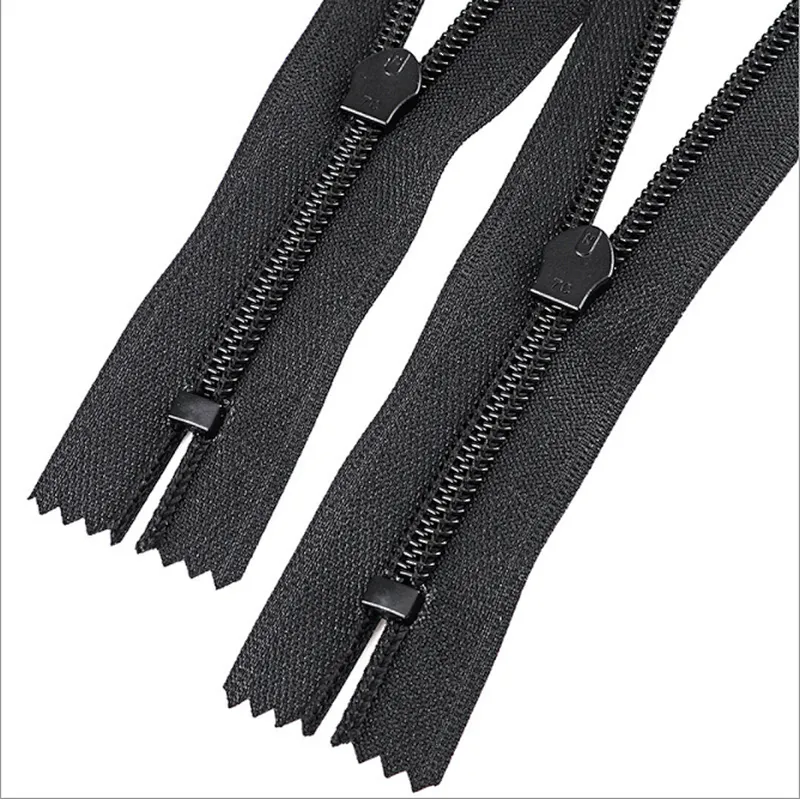 Nylon zipper