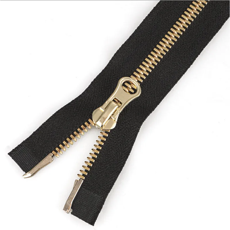 Metal zipper