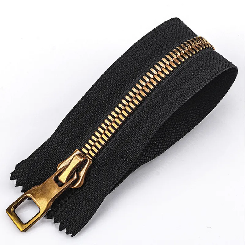 Metal zipper