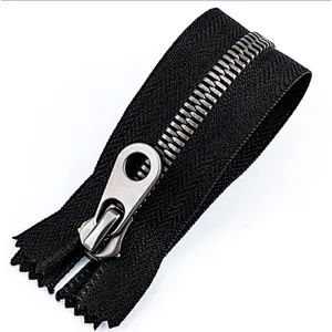 Metal zipper