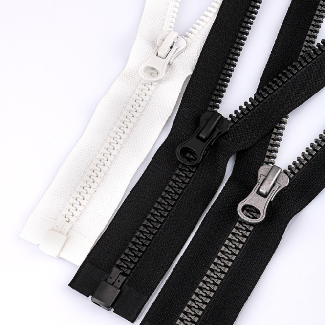 Resin zipper