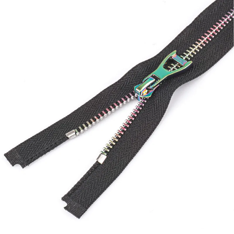 Metal zipper