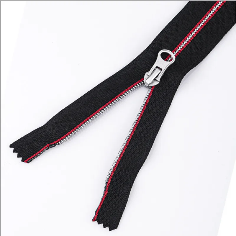 Nylon zipper