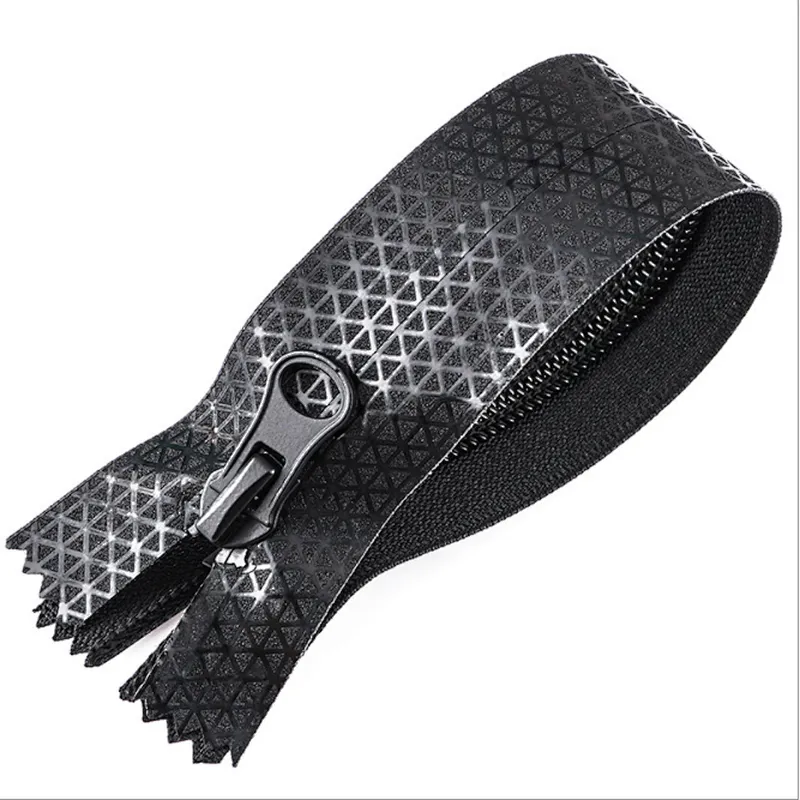 Nylon zipper