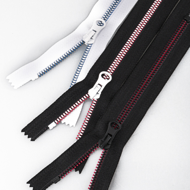 Resin zipper