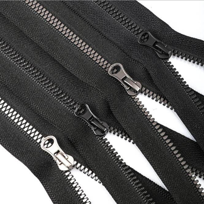 Resin zipper