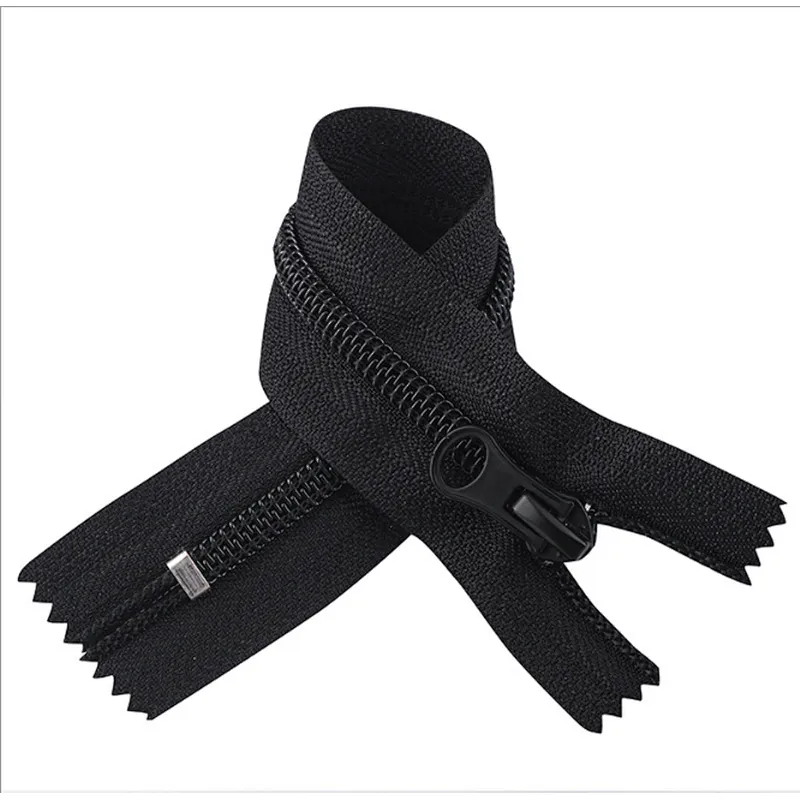 Nylon zipper