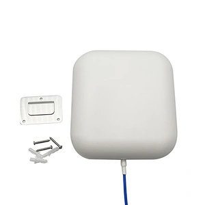 Antena de panel 4G de banda ancha 698-4000Mhz Antena externa LTE blanca cuadrada Conector SMA