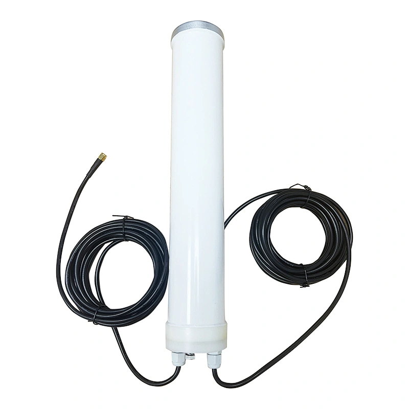 Antena impermeable de 600 - 2690mhz LTE omnidireccional