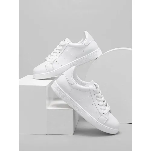 Greatshoes skateboard shoes white,white skate shoes mens,skate shoes,best skate shoes,school skate shoes