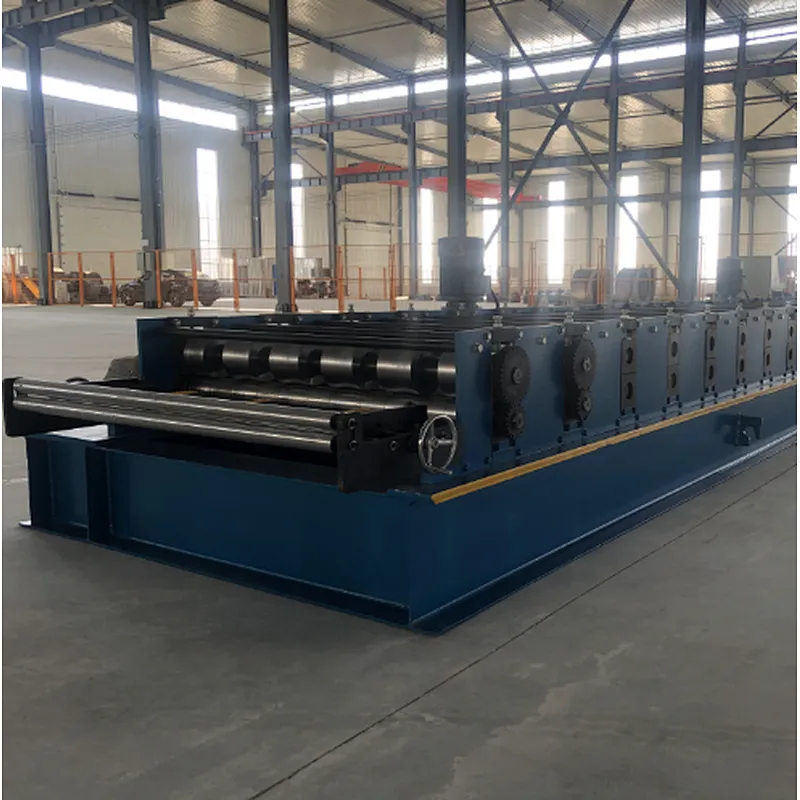 Widespan roofing sheet roll forming machine