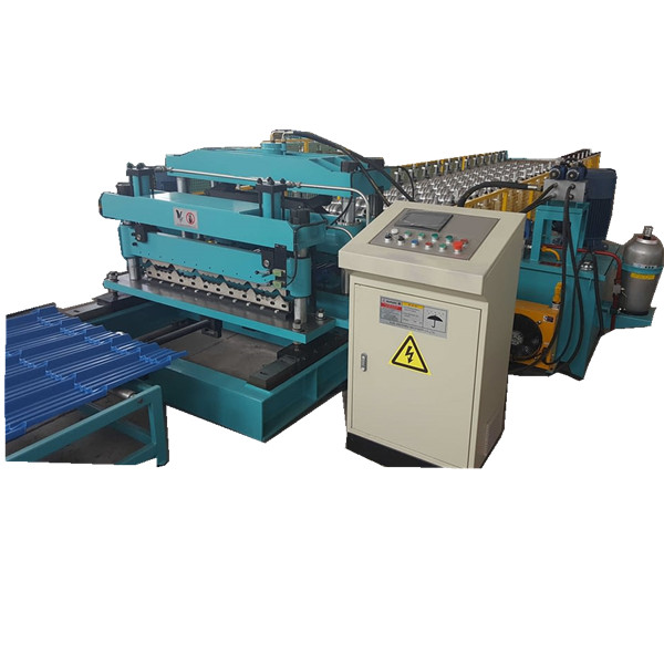 Metal roof tile rolling forming machine