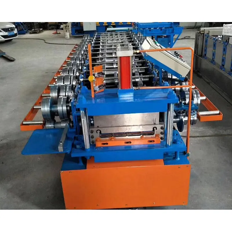 Standing seam wall panel rolling forming machine