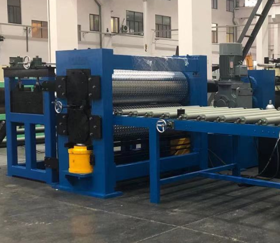 Metal embossing machine