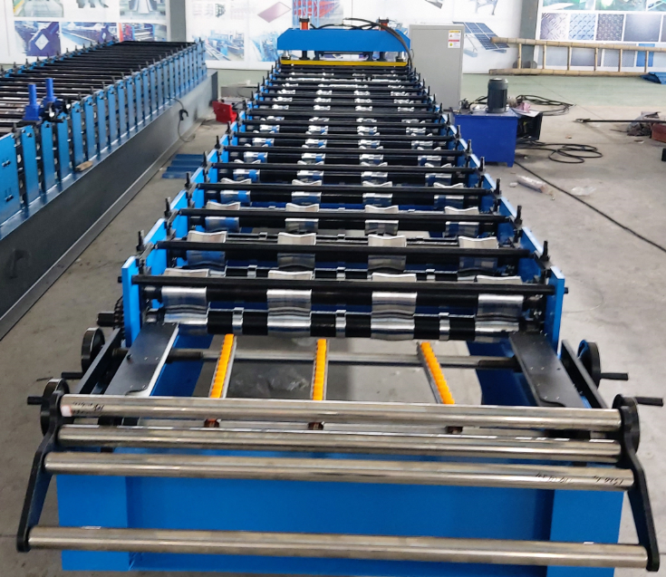 roll forming part