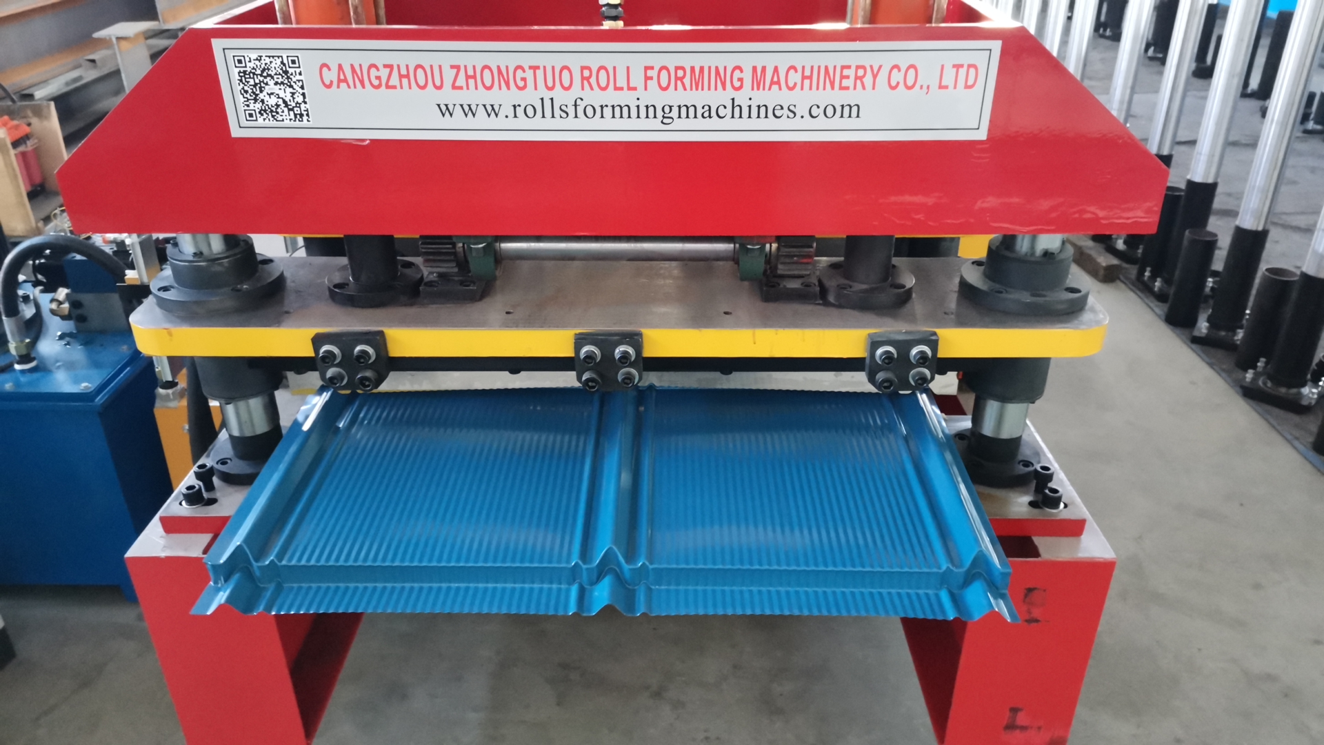 Indonesia popular step tile glazed roofing rolling forming tile making machine