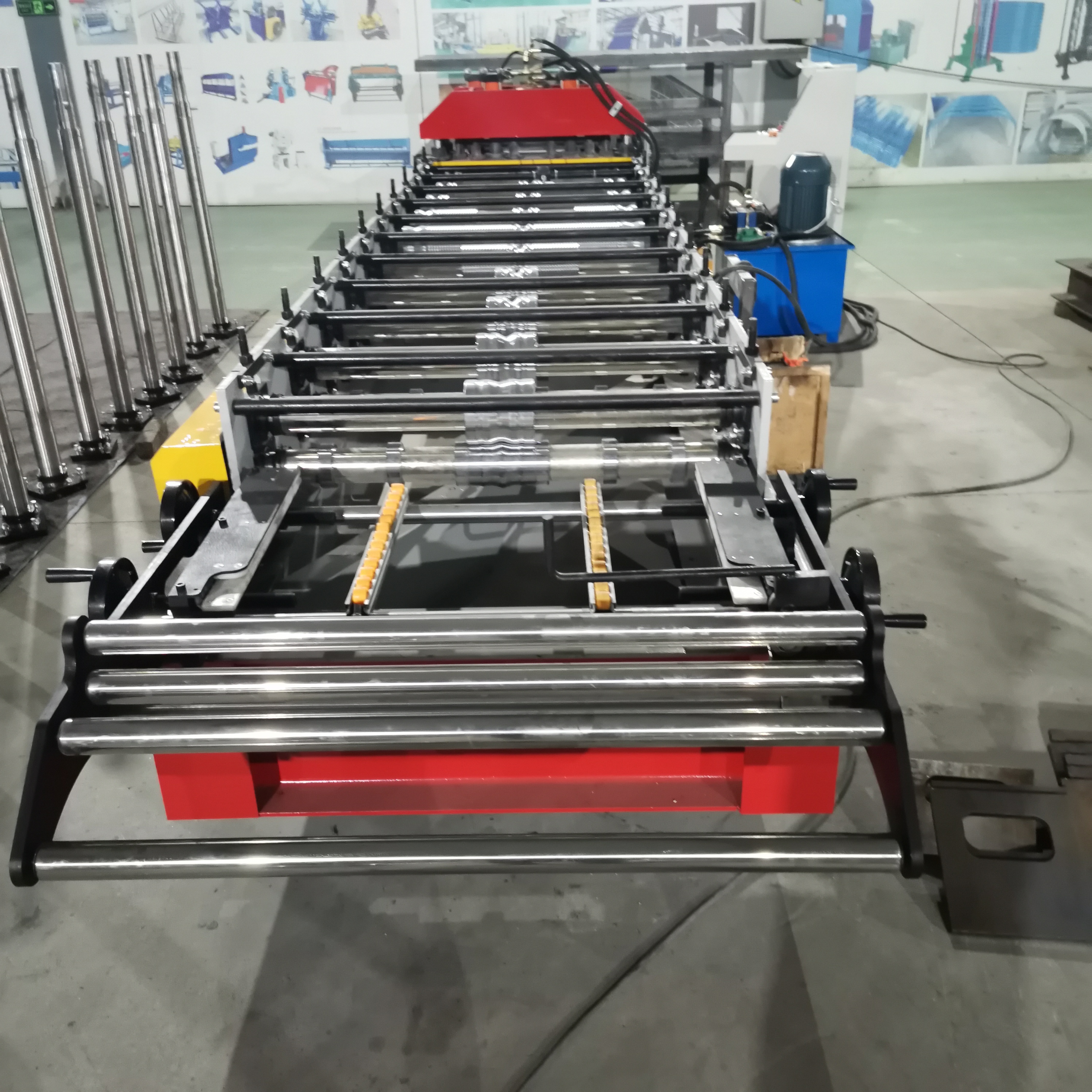 Indonesia popular step tile glazed roofing rolling forming tile making machine