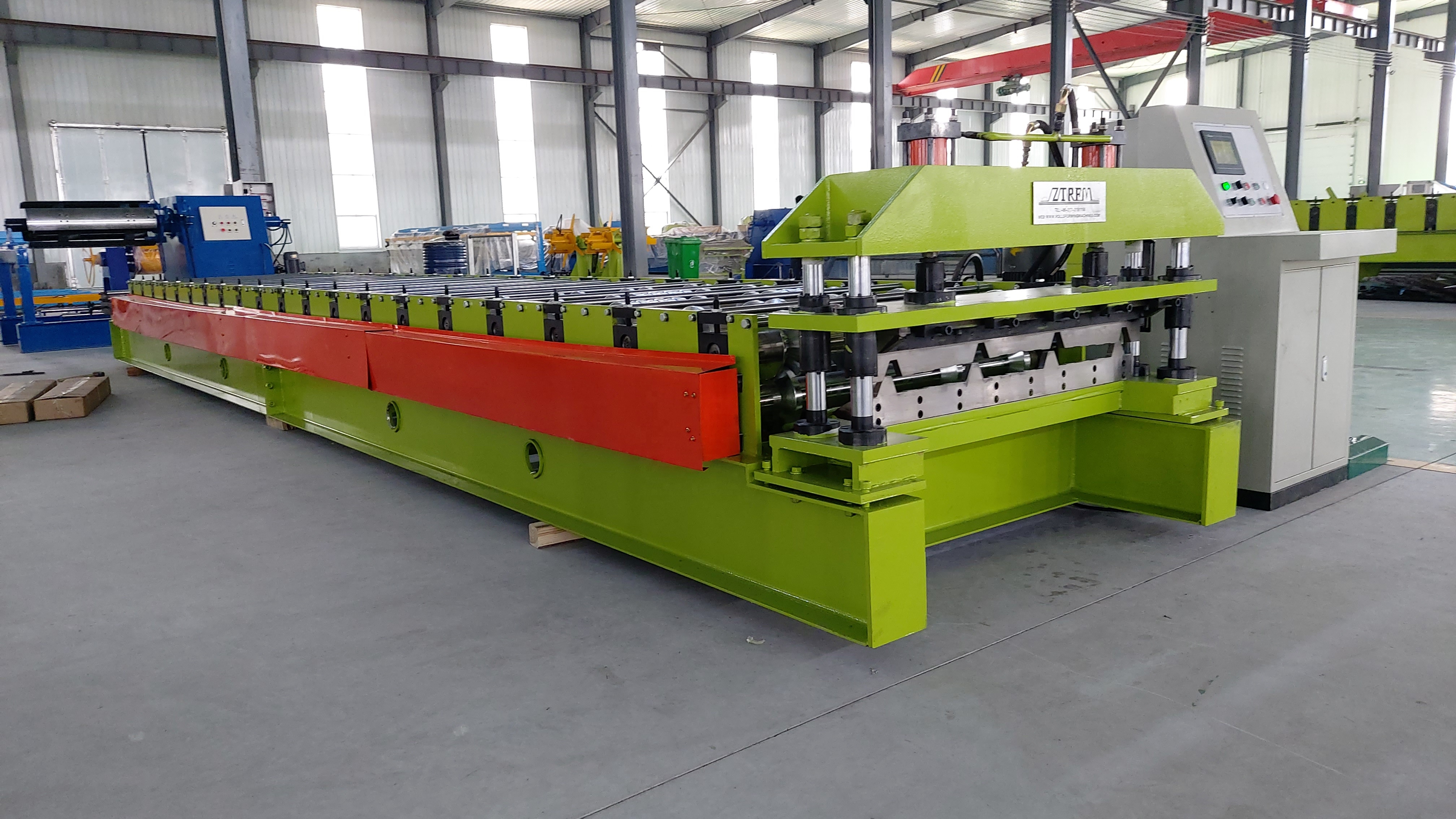 GI PPGI Roofing Sheet Roll Forming Machine Roof Wall Panel Roll Forming Machine Aluminum Trapezoidal Metal Colored Steel Tile
