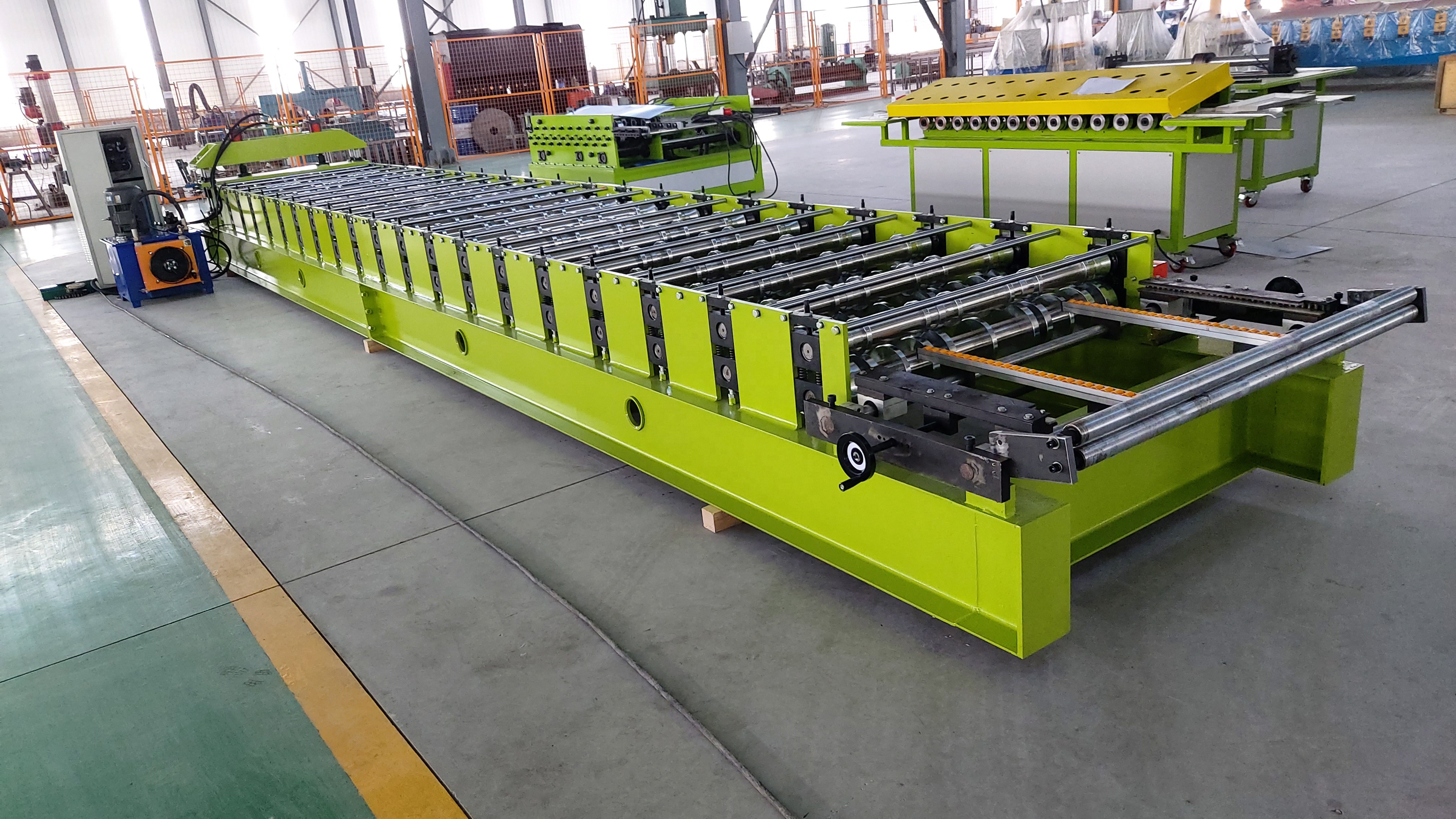 GI PPGI Roofing Sheet Roll Forming Machine Roof Wall Panel Roll Forming Machine Aluminum Trapezoidal Metal Colored Steel Tile