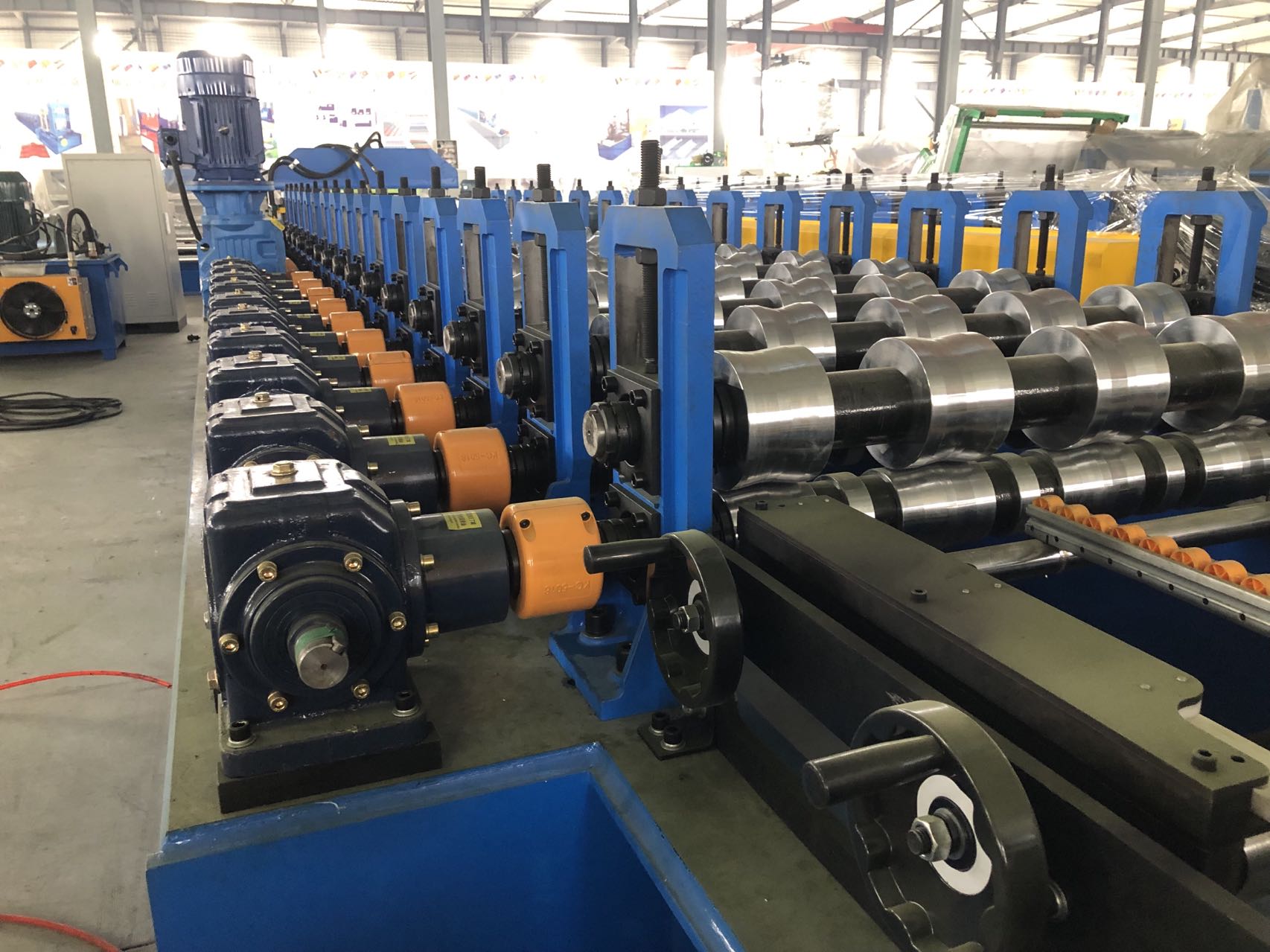 Metal Roofing Roll Forming Machine
