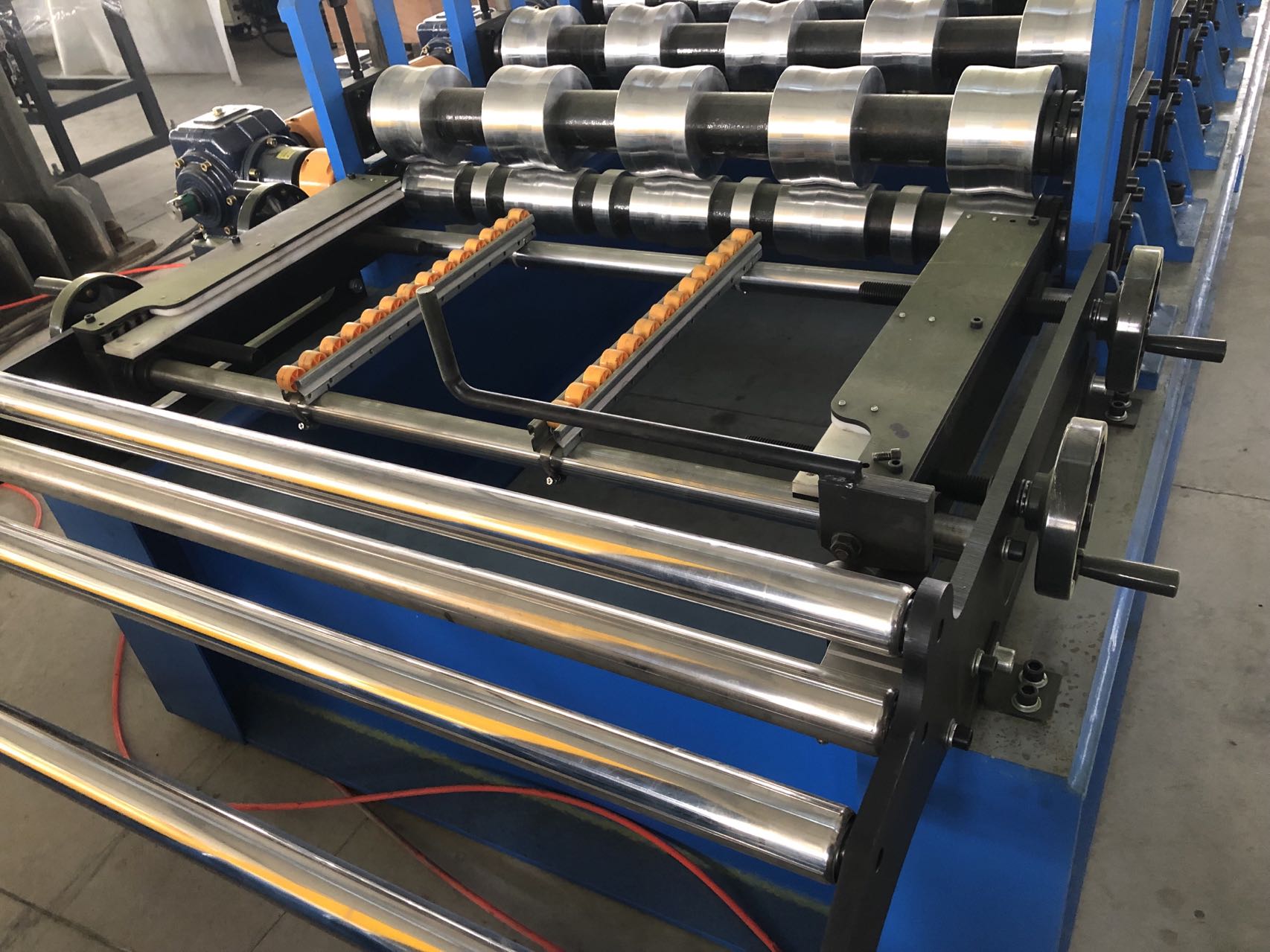 Metal Roofing Roll Forming Machine