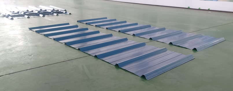 R panel roll forming machine