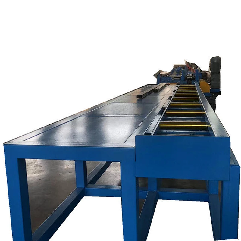 Automatic box beam rolling forming machine