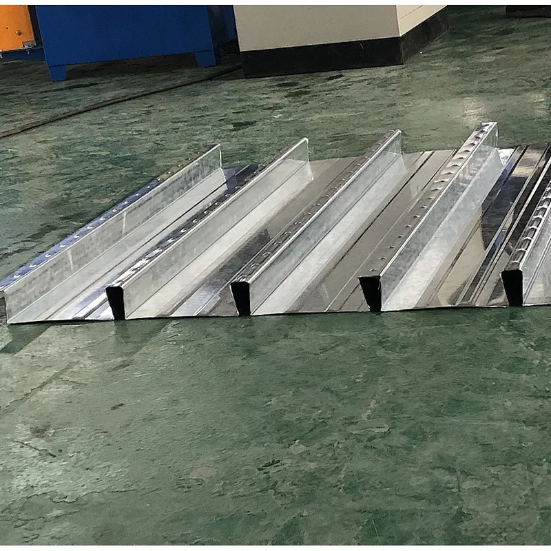 Dovetail Metal Decking Roll Forming Machine