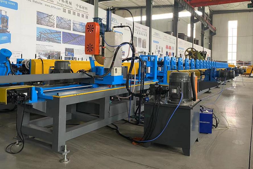P beam roll forming machine