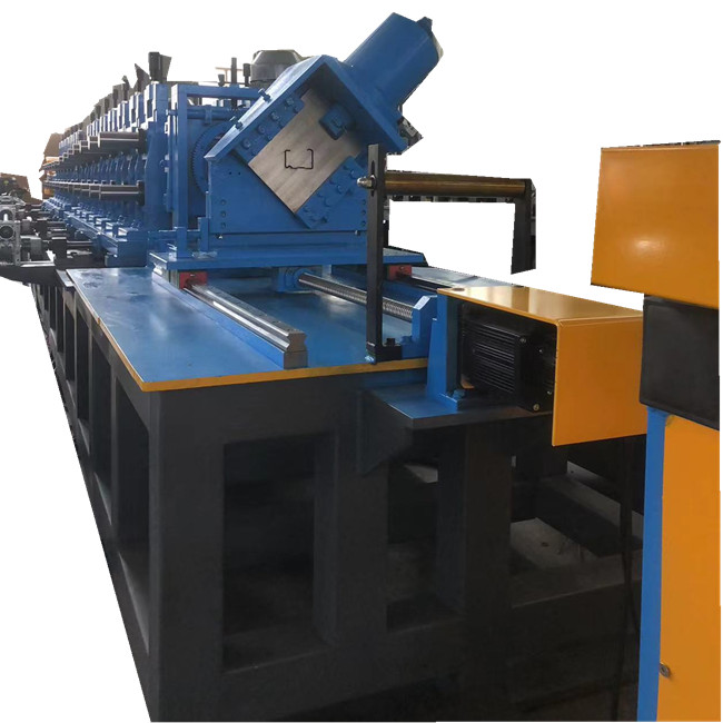 Automatic box beam rolling forming machine