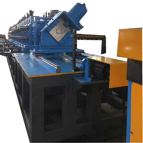 Automatic box beam rolling forming machine