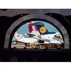 P2.5 big giant large ultra wide viewing angle LED display screen