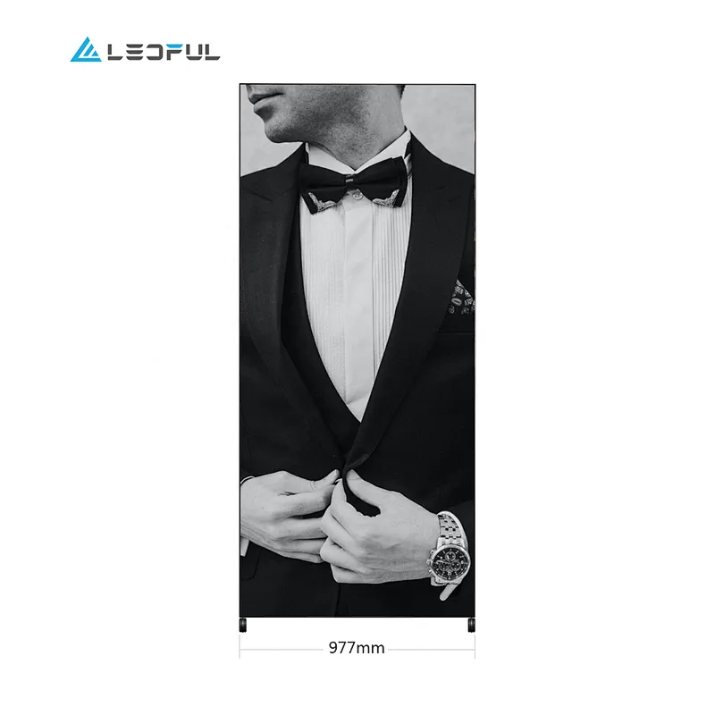 China top quality P2.5mm high definition media LED Poster