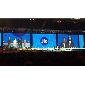 500*1000mm  P2.6-6.2mm  fixable indoor rental LED display/screen