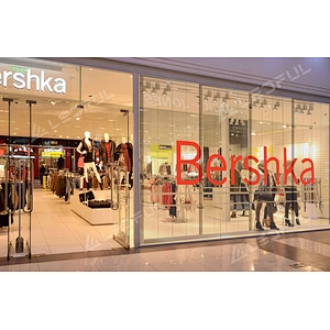durable and stable screen plug and play High Transparency  LED Display