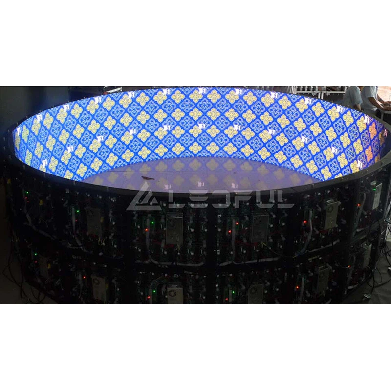 curved soft/flexible/portable decorated led video display P2