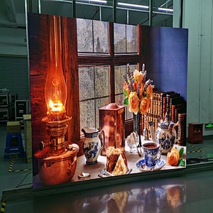 Mini Small Pitch Indoor P2.5 Bracket LED Display Video Wall