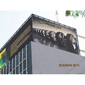Low Price P4--P16 Outdoor Commercial Advertising LED Display