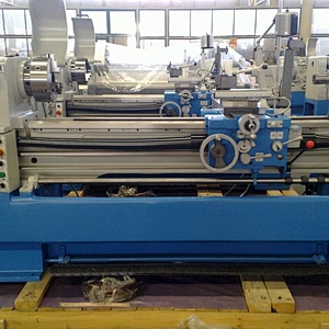 Engine Lathe Machine